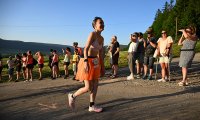 bcn_tour_neuchatel_26_podium_et_costumes_00157