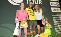 bcn_tour_neuchatel_26_podium_et_costumes_00186